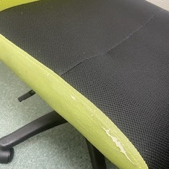 【5,000円】デスク1台＋チェア4脚セット｜ライムグリーン｜会議・自習室に｜格安の画像