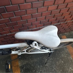 パンクしないタイヤ クロスバイクの画像