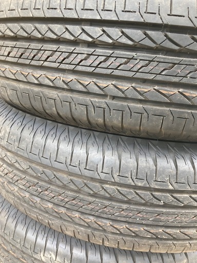 ジムニーの新車外しのタイヤ　195/80R15