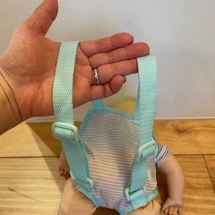 抱っこ紐付き 人形　男の子 ドールの画像