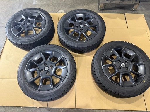 クロスビー　スタッドレスタイヤ　175/60 R16