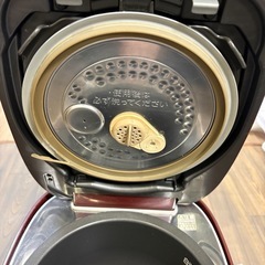 東芝　真空圧力IH保温釜 RC-10VSJ  　の画像