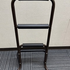 【差し上げます】立ち上がり補助手すりの画像