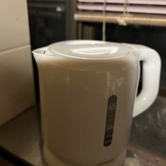 電気ポットの画像