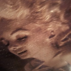 マリリンモンローの大きなパズル画の画像