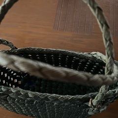 手作りペーパークラフトバックです。の画像