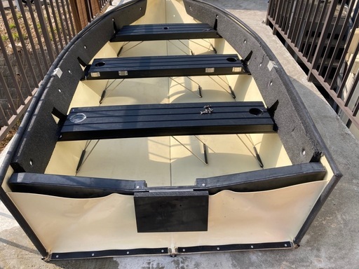 購入予定者あり　ポータボートPORTA-BOTE 10ft中古　　    