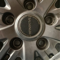 中古タイヤの画像