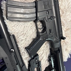 銃のおもちゃ４点セットの画像