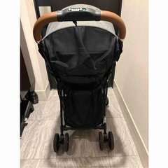 B型ベビーカーの画像