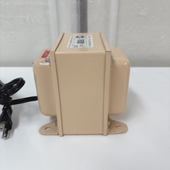 【🐤買取市場 柴田店】 I763 🌈 日章工業 変圧器（ダウントランス）「トランスフォーマ NDF-Uシリーズ」（120V・1500W） ⭐ クリーニング済の画像