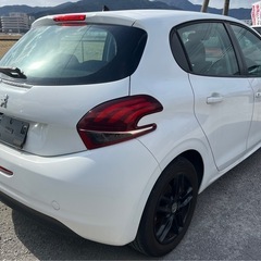 プジョー 208 スタイル 禁煙車 2015年式 5万km台 16インチ社外アルミの画像