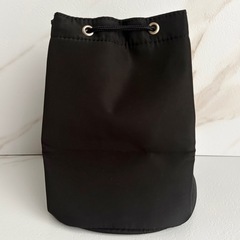 ☆現金払い可能☆【非売品】GIVENCHY  巾着ポーチ バケットバッグ ノベルティ ブラック の画像