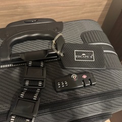 ストッパー付 キャリーバッグ Lサイズ 115L 7泊〜長期用シフレ エスケープ スーツケース YUE の画像