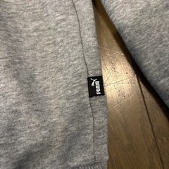 PUMAパーカーsの画像