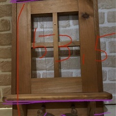 壁掛けシェルフの画像