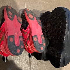 スニーカー18センチ　ブーツ19センチ　西松屋　キッズスニーカー　キッズブーツの画像