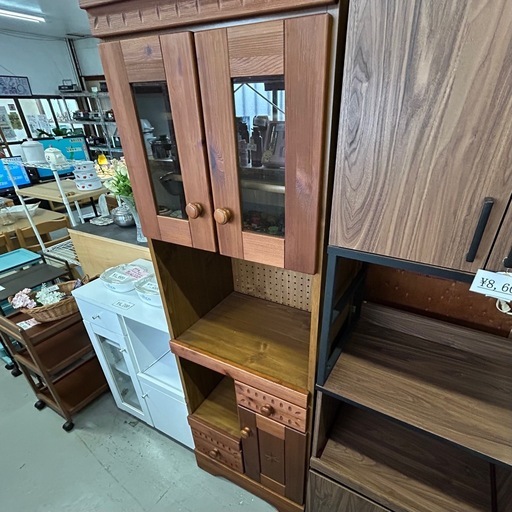 可愛いデザインのキッチン収納/スリムタイプ (リサイクル倶楽部) 重富 