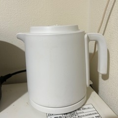 小型冷蔵庫＋電子レンジ＋ケトル＋炊飯器セット（1人暮らしに最適！）の画像