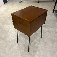 和箪笥　アイアン　チェスト　脚付　ウッドチェストの画像