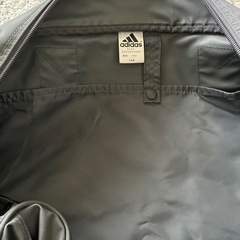 adidasスポーツバッグ2wayの画像