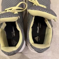 addidas ランニングシューズ 美品　23cmの画像