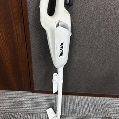 【早い者勝ち】マキタ コードレス掃除機 動作良好の画像