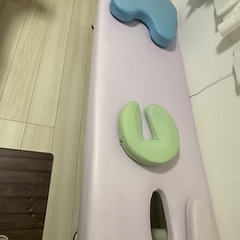 マッサージ施術台及び関連用具の画像
