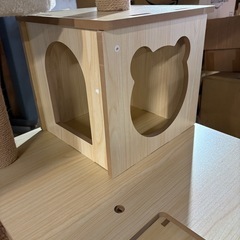 新品　立組立済み キャットタワー 木製 大型猫 据え置き 省スペース スリム 猫タワー 宇宙船2個 中型 シニア猫 キャットツリー おしゃれ クリアボウル 隠れ家 ボックス 猫ハウス 爪とぎポール 多頭飼い 安定 高さ170cm 運動不足解消 麻紐 サイザル麻 スクラッチ コットン紐巻き 木目 猫ベッド 展望台 見晴台 インテリア性 頑丈 上下しやすい ストレス発散 成猫 子猫　の画像