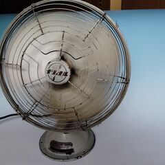 ナショナルの古い扇風機の画像