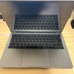 壊れたMacBookAIR 2019の画像