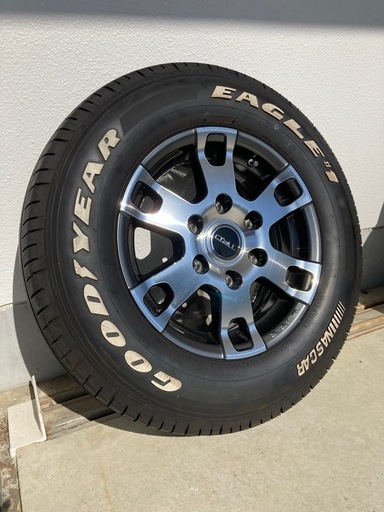 ハイエースバン用タイヤ＆ホイール4本セット（トヨタ純正オプション品）