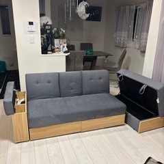 ソファー
の画像