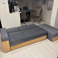 ソファー
の画像