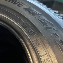 【冬タイヤ4本セット】TOYO OBSERVE GSi-5 265/65R17 残溝9〜9.5割 バリ溝 冬タイヤ スタッドレスタイヤ 4本セット 中古の画像