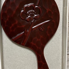 新品未使用箱入り★ 鎌倉彫の手鏡 梅の花 鎌倉大仏内 山海堂の画像