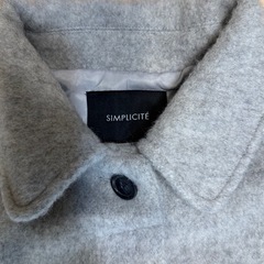 SIMPLICITÉ グレーロングコートの画像