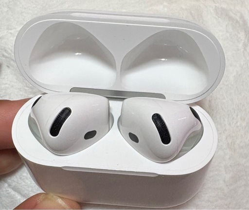 Apple AirPods4 