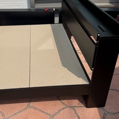 ダブルベッドの画像