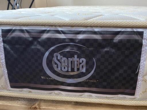 高級マットレスserta