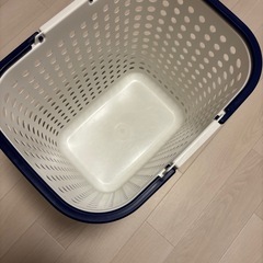 洗濯カゴの画像