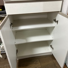 ニトリ　食器棚の画像