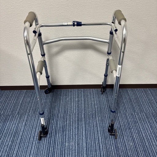 介護　歩行器