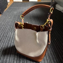 ショルダーバックの画像