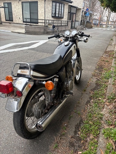 SR500 車体