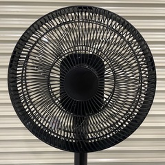 扇風機 ブラック タイマー機能付き 2022年製の画像