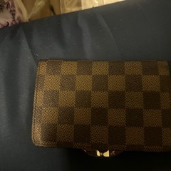 𝕃𝕆𝕌𝕀𝕊 𝕍𝕌𝕀𝕋𝕋𝕆ℕのがま口財布の画像