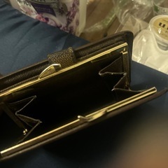 𝕃𝕆𝕌𝕀𝕊 𝕍𝕌𝕀𝕋𝕋𝕆ℕのがま口財布の画像