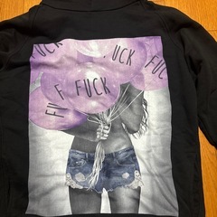 ノーコメントパリの画像