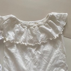 80 半袖フリルトップス　子供服の画像